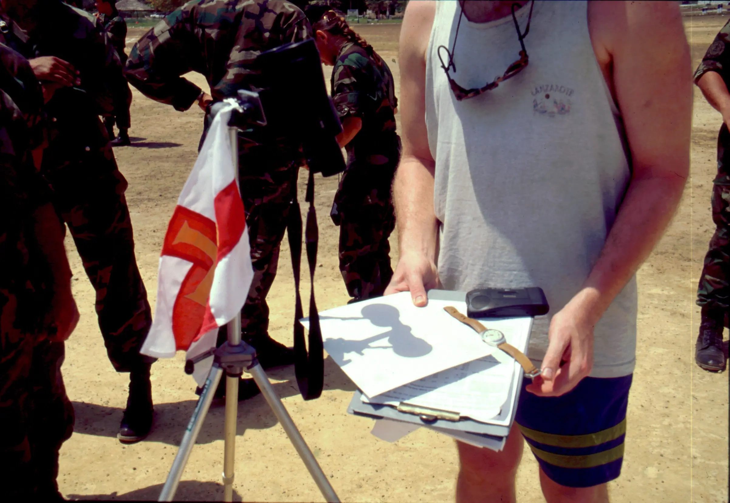 Projecting with binoculars